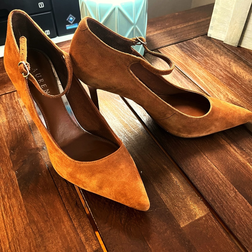 Ralph Lauren SUEDE HEELS! NWOT!!!!!
